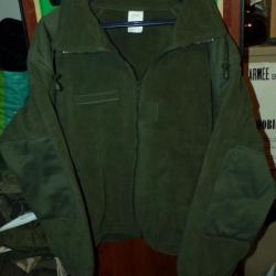 VESTE POLAIRE DE L'ARMEE FRANCAISE  , TAILLE 128 L SOIT TAILLE XXL ,AVEC LACET DE SERRAGE AU COU ,