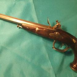 Pistolet à silex"époque Restauration" 1801/1818, par Pirmet à Paris armurier du Roi Louis XVIII.