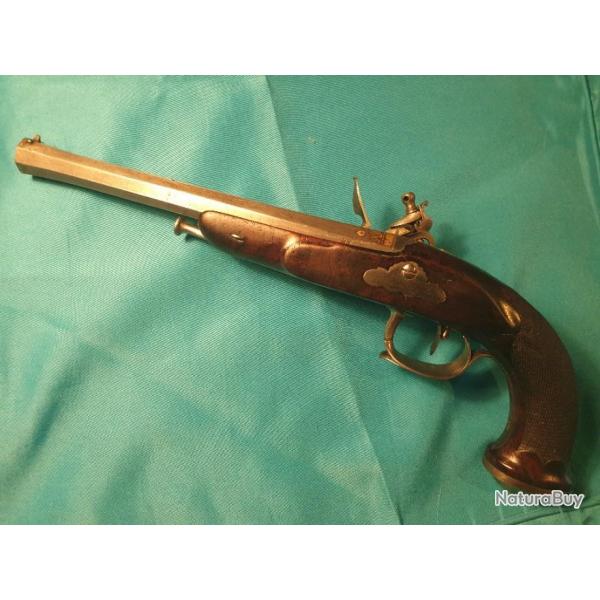 Pistolet  silex"poque Restauration" 1801/1818, par Pirmet  Paris armurier du Roi Louis XVIII.