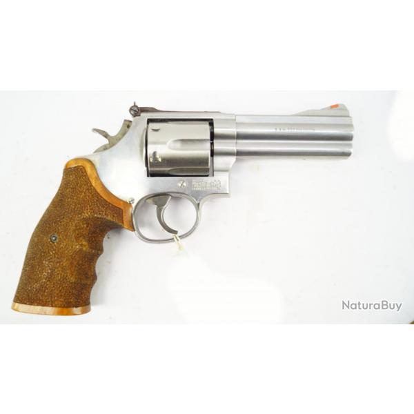 Revolver Smith &amp; Wesson 686-4 4&quot; 357MAG