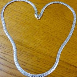 TRES BELLE CHAÎNE EN ARGENT ESTAMPILLEE 925  - LONGUEUR = 51cm  POUR IDEE CADEAU - POUR OFFRIR