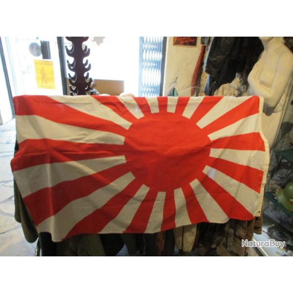 drapeau japonnais en tissu