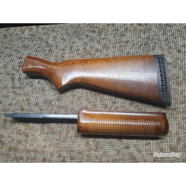 crosse et devant en bois de REMINGTON modle 870 WINGMASTER