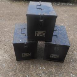 lot de 3 boites de lampes radio STTA vide armée de l'air, Algérie