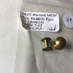 VENDU PAR LE-CUIRASSIER , PAIRE DE BOUTONS POUR BRETELLE OU COURROIE DE FUSILS  ET CARABINES (LAITON