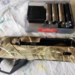 FUSIL SEMI AUTOMATIQUE BENELLI CALIBRE 12 SUPER BLACK EAGLE + BOITE 5 CHOQUES  FAIT 1 SAISON .