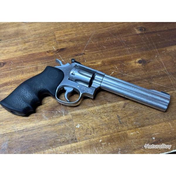 Revolver - S&W - modle 617 - Inox - 22 LR - 6 cps - 1 sans prix de rserve - AR04364