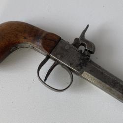 Pistolet coup de poing à percussion du XIXème siècle