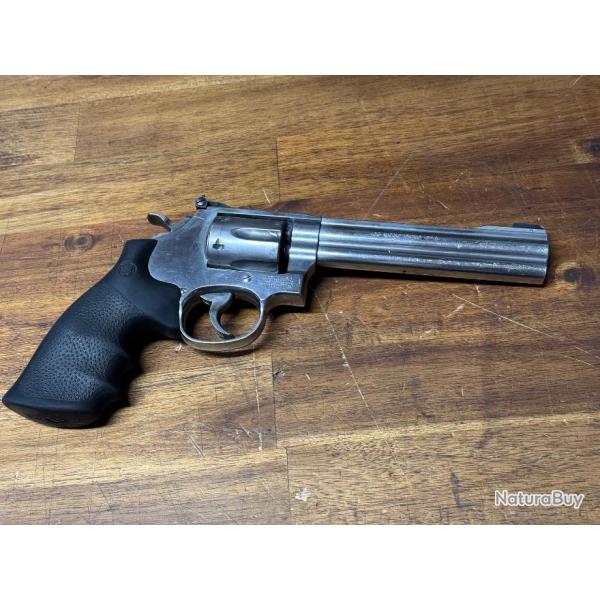 Revolver - S&W - modle 617 - Inox - 22 LR - 6 cps - 1 sans prix de rserve - AR04341