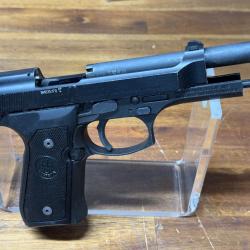 Pistolet - Beretta - 92 FS - 22 LR - Noir - 1 sans prix de réserve - AR06719