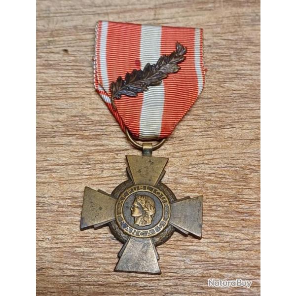 Mdaille militaire - Croix de la Valeur Militaire avec palme de bronze