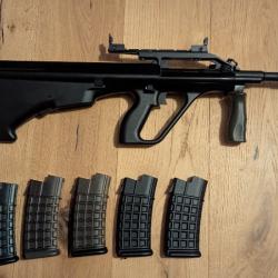 Steyr Aug Jing Gong + 5 chargeurs