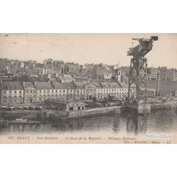 CPA -BREST -  Port militaire,le quai de la Majorit N115