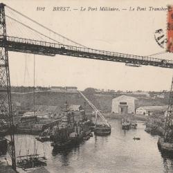 CPA -BREST - le port militaire - le pont transbordeur N°108