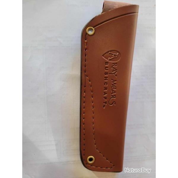 ETUI  CUIR pour couteau de la marque RAY MEARS Bushcraft