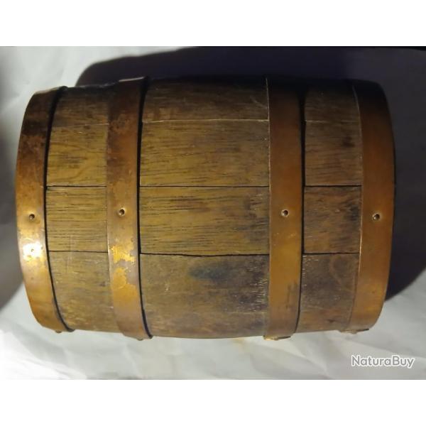 ANCIEN PETIT TONNEAU DCO OU AUTRE