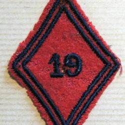 Patch à coudre losange mod 45 Régiment d'Artillerie 19° RA pour collection ne pas porter.