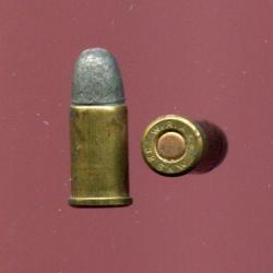.32 S&W - black powder (voir photo boite) - amorce cuivre - marquage  : W.R.A.Co. .32 S&W