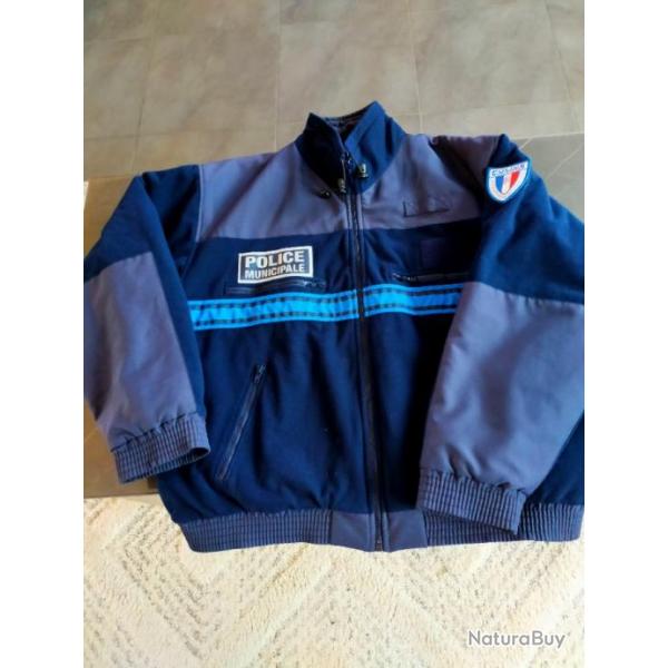 Blouson polaire police municipale TBE car peu port taille 2XL