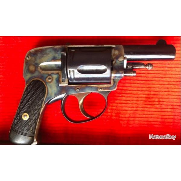 Revolver 8.92 type Le Colonial