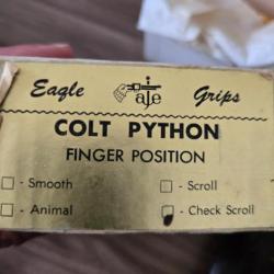 Crosse droitier pour Colt Python