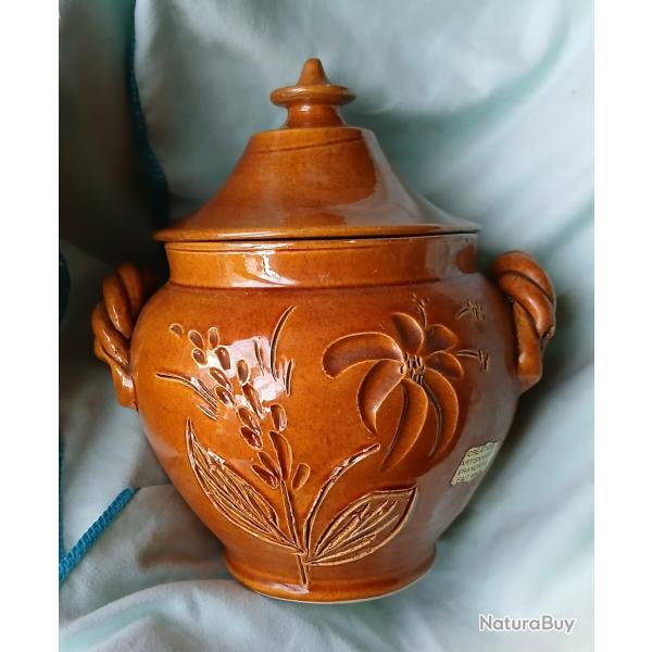 JOLI POT EN TERRE CUITE MAILLE AVEC COUVERCLE STYLE PROVENAL