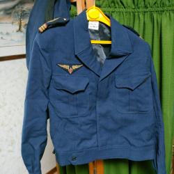 TENUE CAPITAINE MEDECIN  ARMEE DE L'AIR, ANNEES 70, VESTE PANTALON CRAVATE