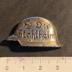 Insigne Der Stshlhelm