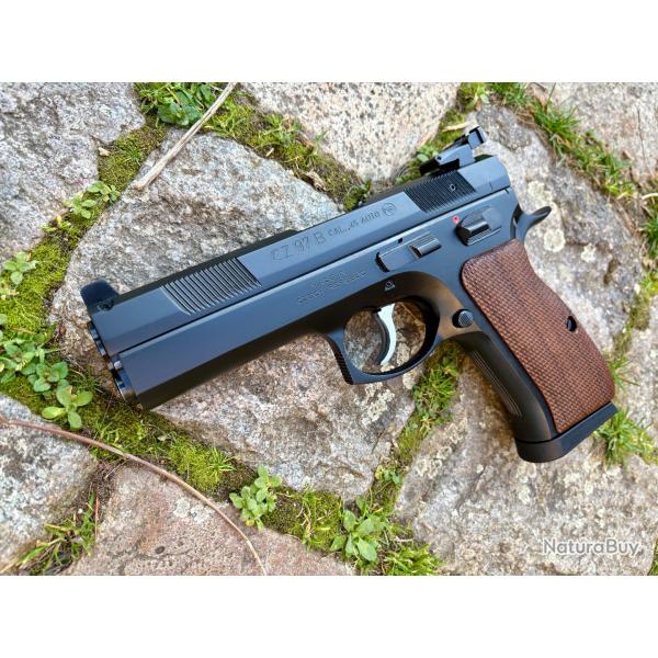 PISTOLET CZ 97 B CALIBRE 45 ACP  11,43MM