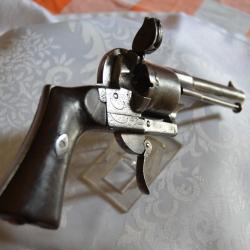 Revolver double action Lefaucheux 9 mm à broche Le primitive