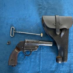 Rare pistolet lance fusée allemand model Heer 26