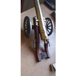Canon d'artillerie a pétard