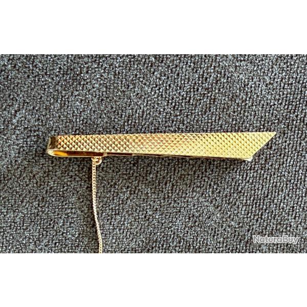 Epingle  cravate ancienne en or massif 18 carats - 6 cm
