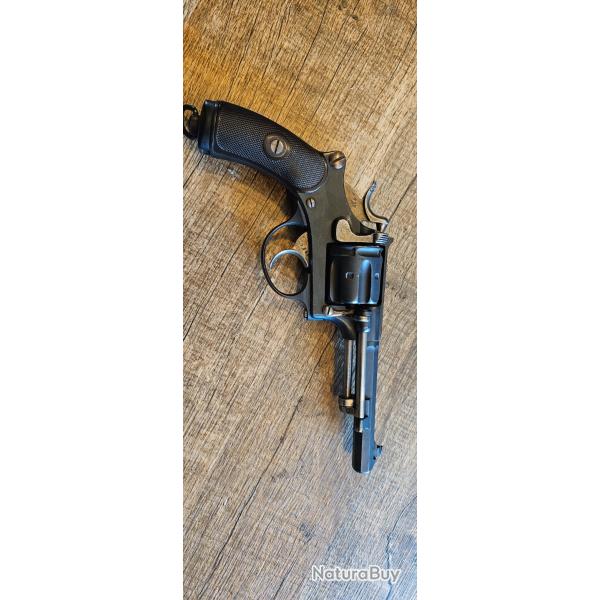 Revolver 1882 suisse catgorie D