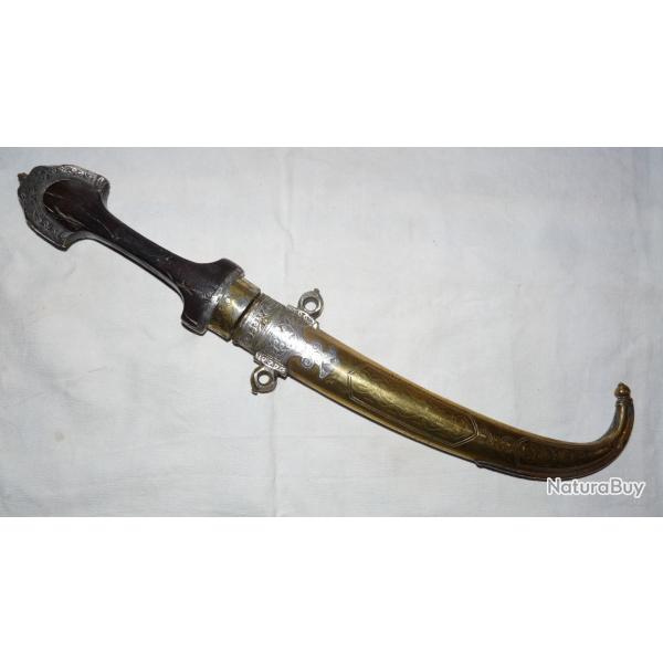 POIGNARD MAROCAIN TYPE koummya AVEC FOURREAU DECORATIF