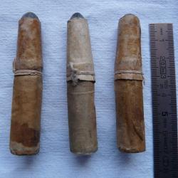 LOT DE 3 CARTOUCHES D'ORIGINE FRANCAISES MODELE 1866 CHASSEPOT 11 mm