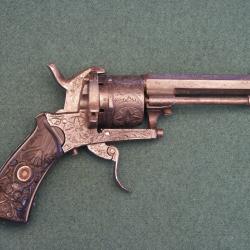 Classique petit revolver belge de type Lefaucheux (A623)