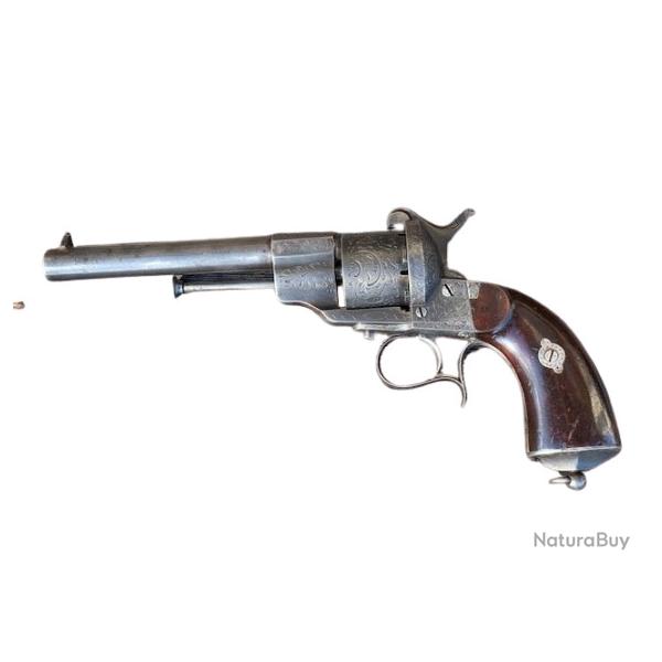 Superbe revolver E. Lefaucheux , cal 12 mm  broches.