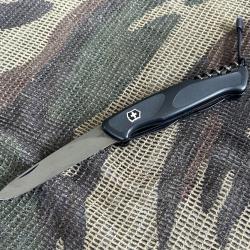 COUTEAU VICTORINOX ONYX BLACK RANGER GRIP 55