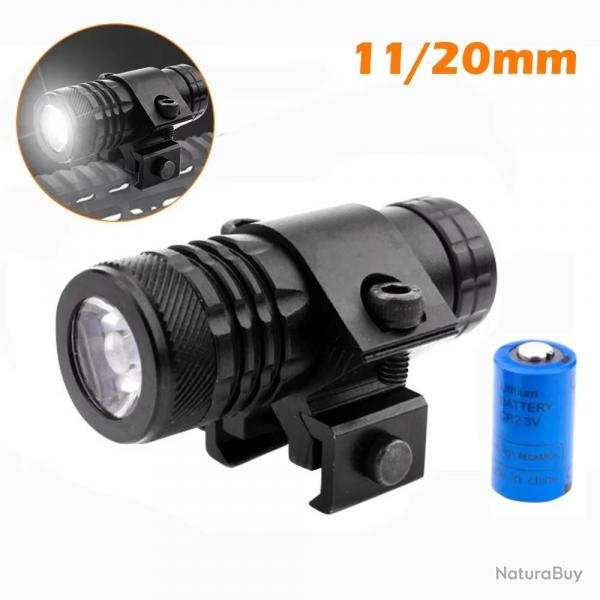 Lampe tactique strobo pour rail 11 et 22 mm avec pile rechargeable, chargeur et switch dport