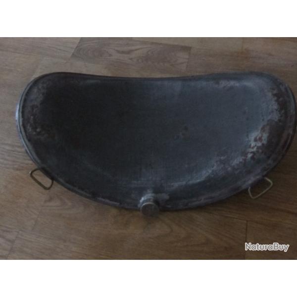 Ancienne bouillotte dorsal de cavalier militaire