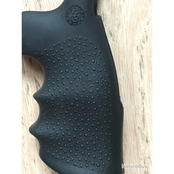 Pour S&W N round butt, crosse HOGUE