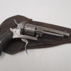 revolver  7 mm a broche  E L G  avec sa pochette  cuir  tres bon fonctionnement