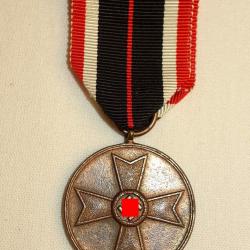 KRIEGSVERDIENSTMEDAILLE ALLEMANDE de la SECONDE GUERRE.  /8940