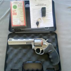 Revolver TAURUS Modèle 627 Tracker 6'' SS Compensé New Gen Cal 357 Mag / 38 sp + RAIL PICATINNY !!