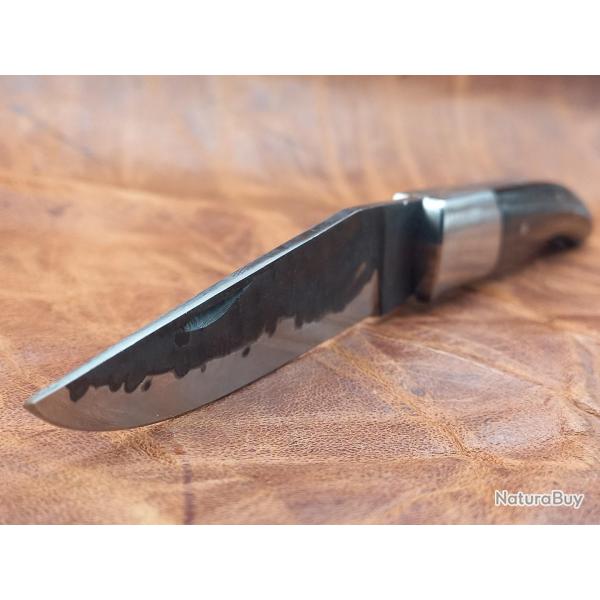 Couteau de poche, brut de forge, manche en corne noire