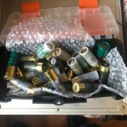 Vend lot plus de 30 balles calibre 12, Sauvestre ;mary arme etc boite cadeau