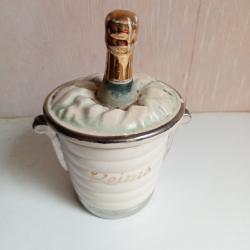 pot de champagne en ceramique de reims signé hauteur 15 cm
