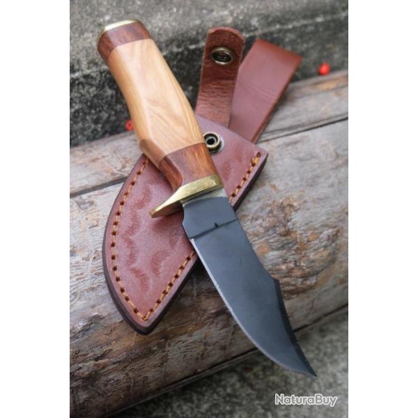 Poignard Puukko Couteau Lame Black Carbone 1055 Bowie Manche Bois Olivier Fab Artisanale Etui Cuir01