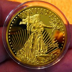 MAGNIFIQUE MONNAIE VINTAGE DE REPRODUCTION: ( COPY DE LA LIBERTY USA 2025 -- 999 FINE GOLD ( OR )